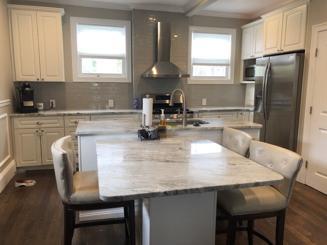 Photo - 12 Colebrook St