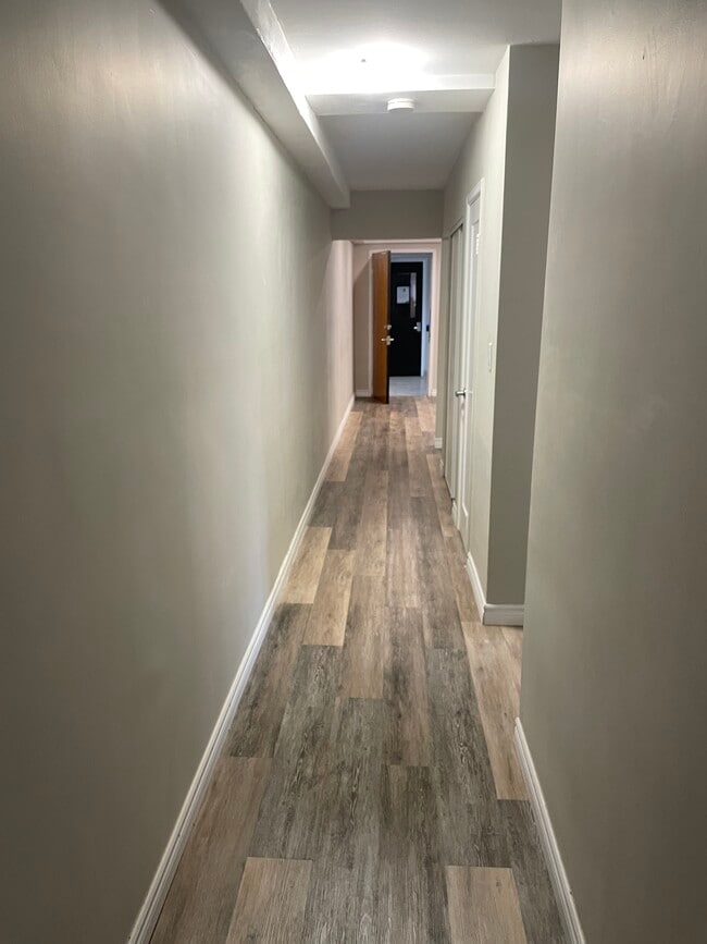 Photo - 2148 Lilnan Ct Unit 4