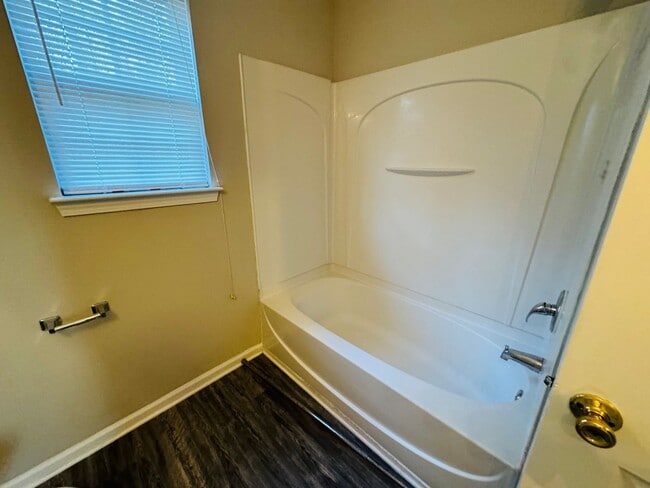 Photo - 5420 Henderson Oaks Dr