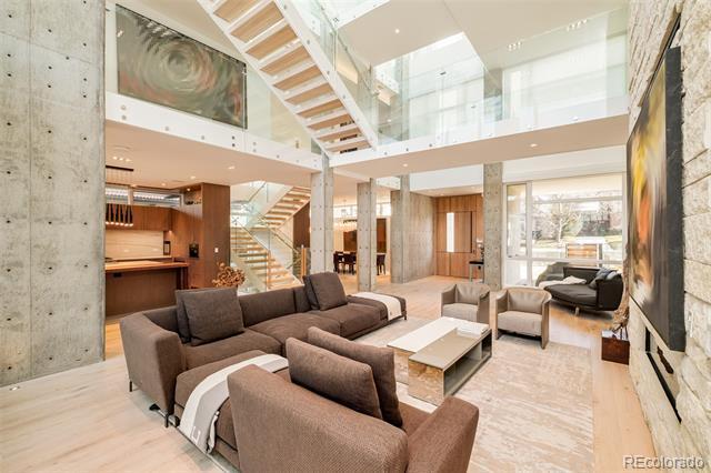 Photo - 121 S Dexter St