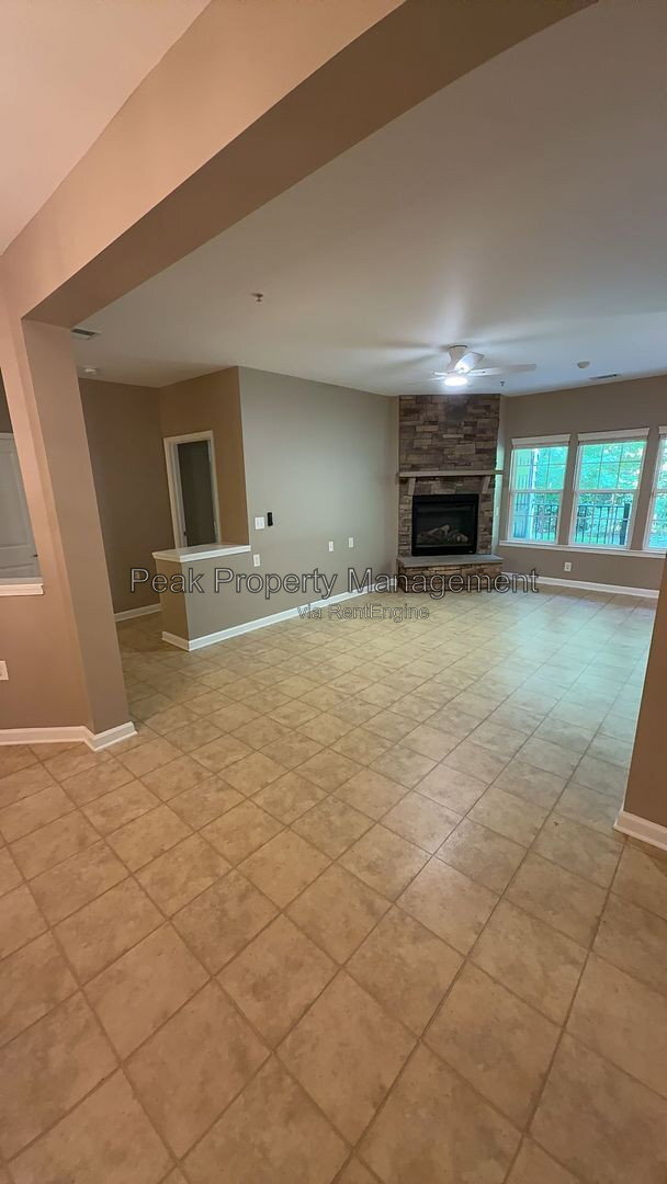 Photo - 1030 Westwood Village Way