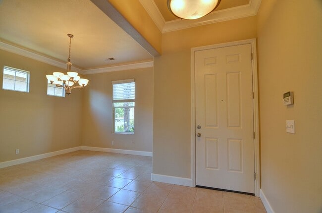 Photo - Immaculate Home off of Shepherd & Locan