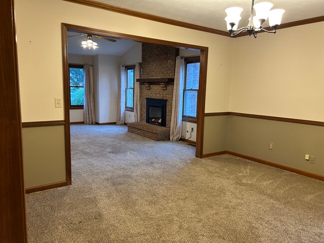 Photo - 840 Westlake Dr