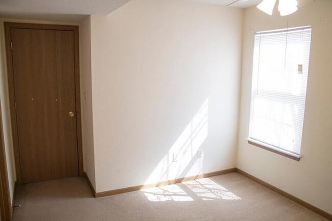 Photo - 4/Bed - 3/Bath