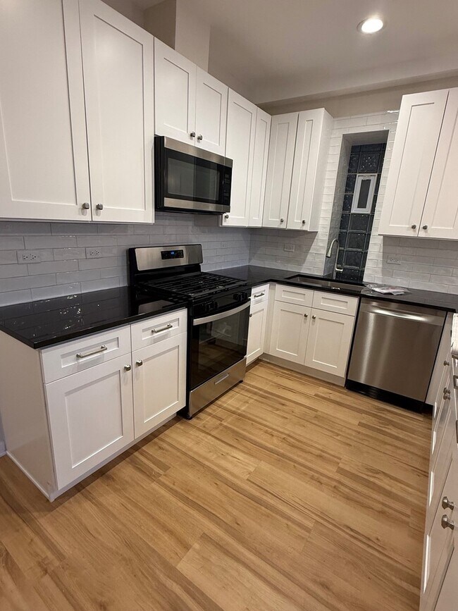 Photo - 5751 W Higgins Ave Unit 1S