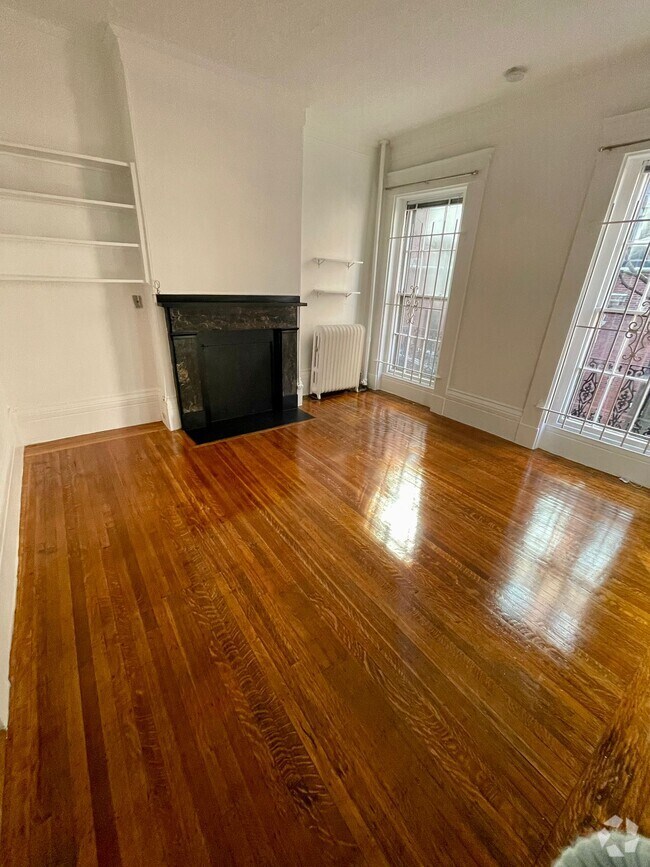 Building Photo - 59 Russell St Unit South Russel Rental