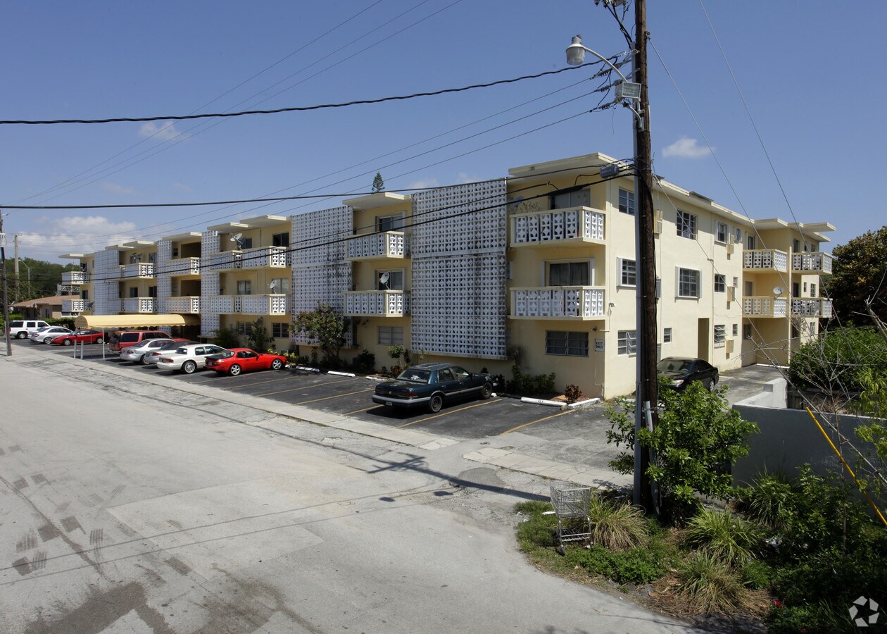 Photo - Venice Gardens Apartments