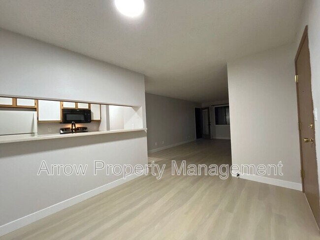 Photo - 2340 N 44th St Unit 9