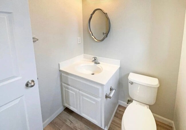 Photo - 3039 Torland St