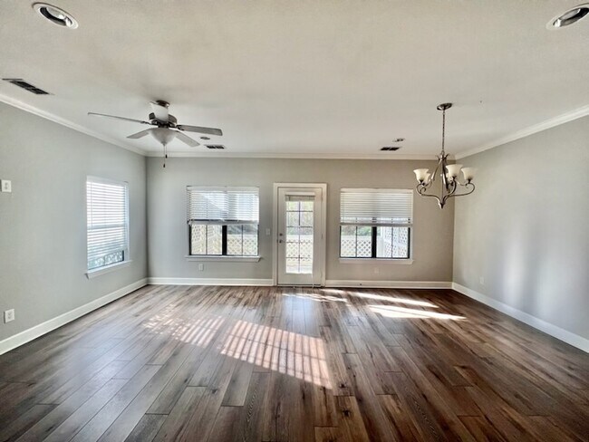 Photo - 94 Haven Cir