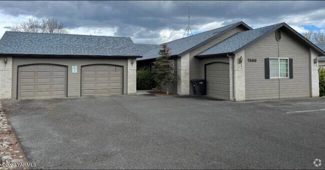 Building Photo - 7500 Westbrook Ct Unit B Rental