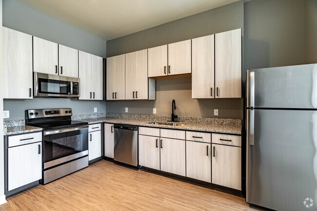 1BR, 1BA - 632SF Kitchen
