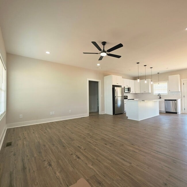 Photo - 118 Wetmore Rd