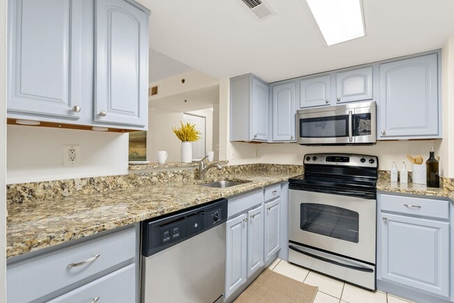 Photo - Spacious & Conveniently Located 2br/2ba on U St Corridor!