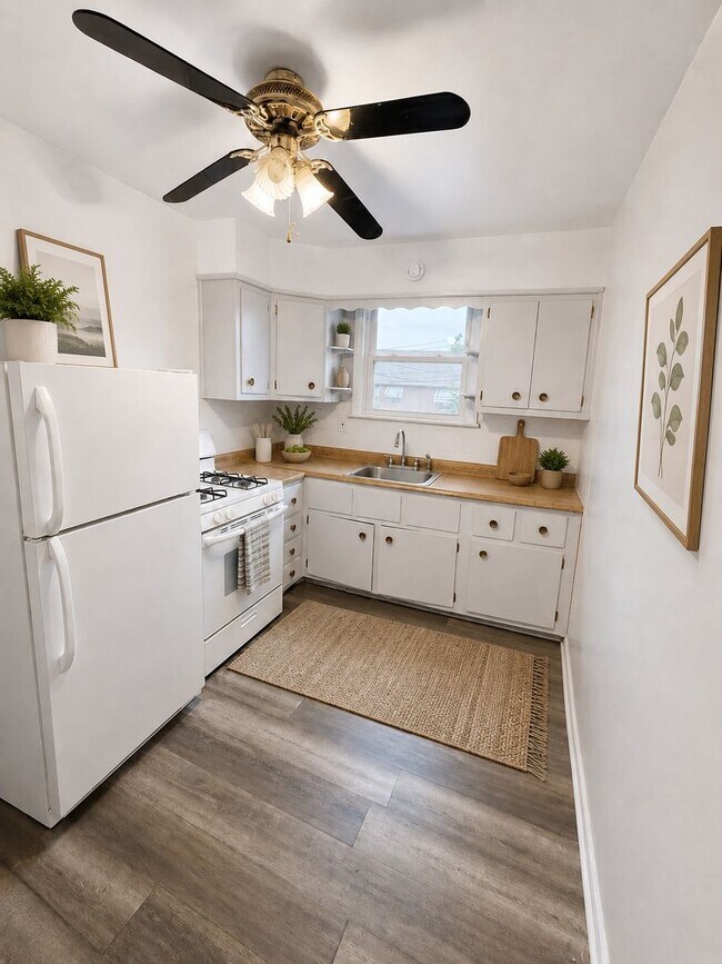 Photo - 106 Chester Ave Unidad A