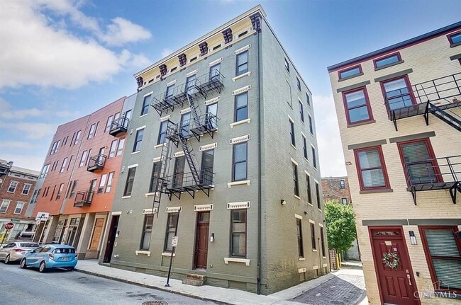 Building Photo - 27 Mercer St