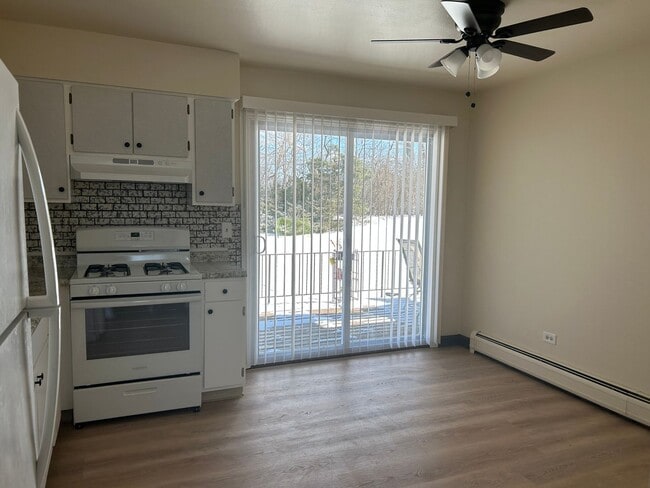 Photo - Royal Unit 2N