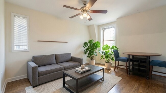 Photo - 533 W Wrightwood Ave Unit 3F