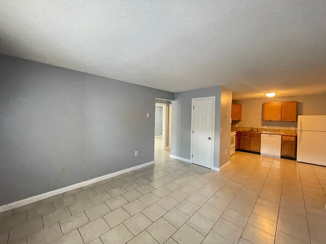 Photo - 179 Loudon Rd Unit 1