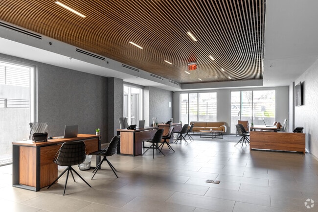 Leasing Center