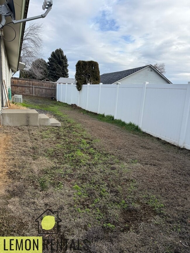 Photo - 3610 McLean Dr