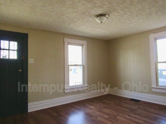 Photo - 236 E Winter St