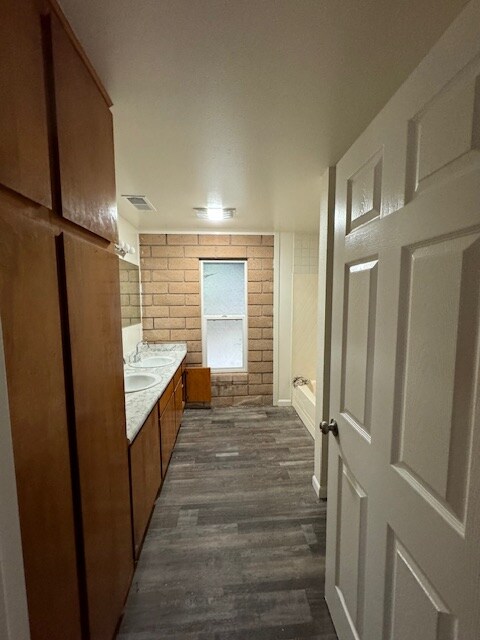 Photo - 326 W Stevenson St