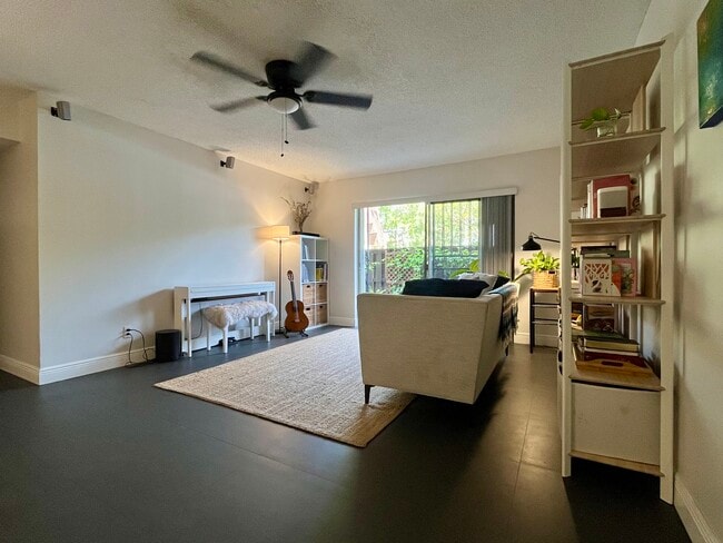 Photo - 13720 SW 90th Ave Unit Heatherwalk