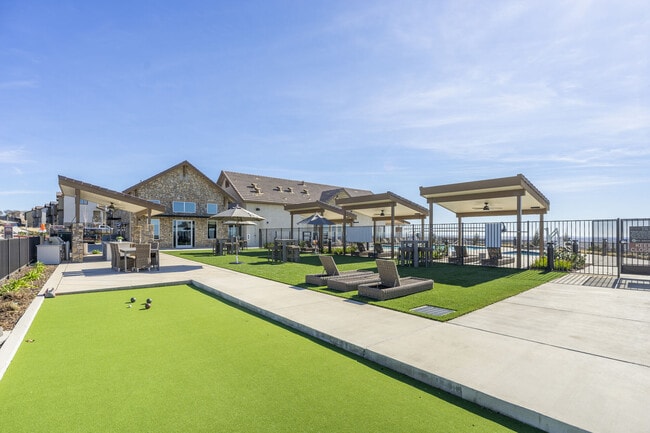Building Photo - Pique at Iron Point Rental