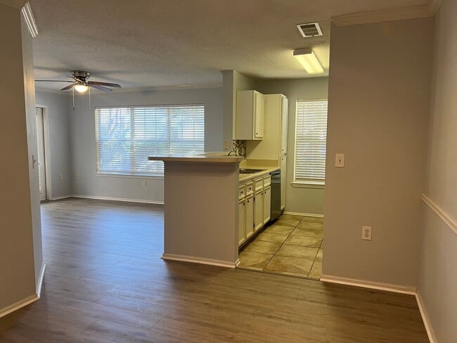 Photo - Great First Floor Condo in the Reserve at Woodbridge