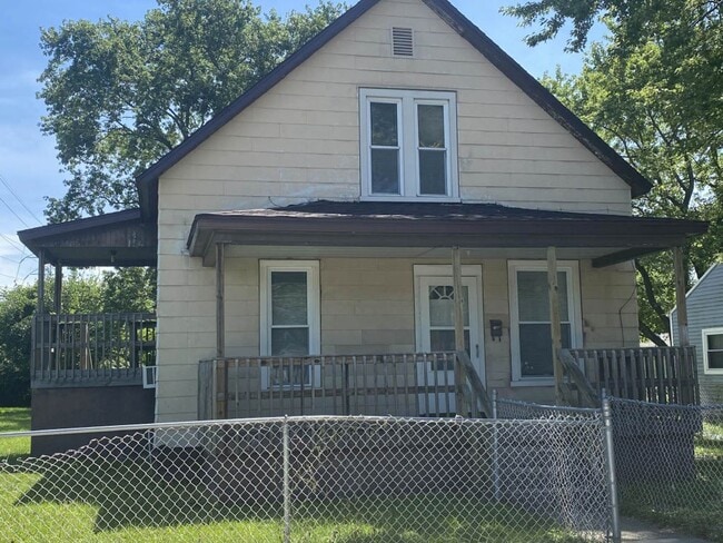 Photo - 3 Bedroom House, Champaign IL