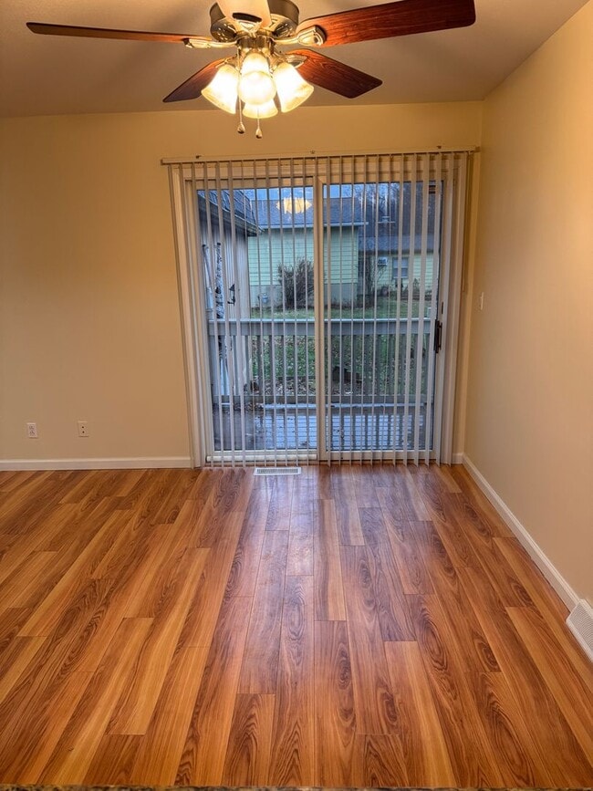 Photo - 4759 Logan Arms Dr