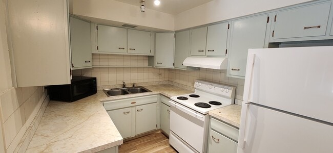 Photo - 2230 S Goebbert Rd Unit 147