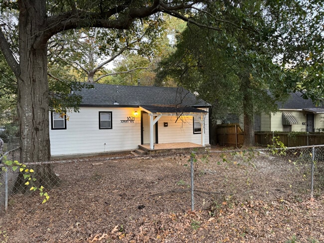 1821 Jenkins Ave