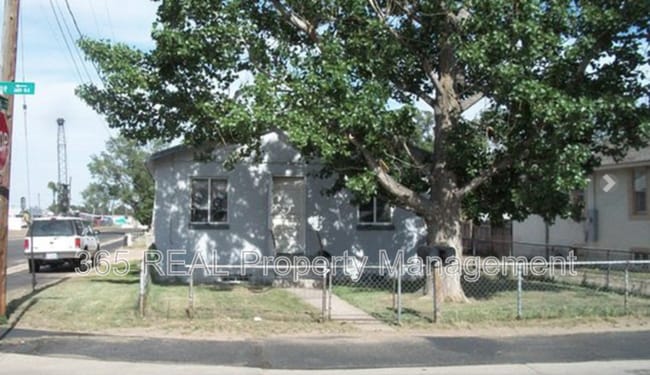 Building Photo - 2700 7th Ave Unit 2