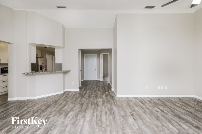 Photo - 1033 Hardwood Dr