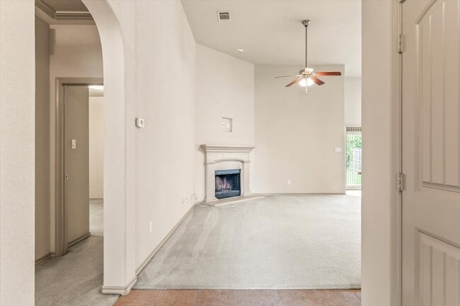Photo - 1325 Amazon Dr