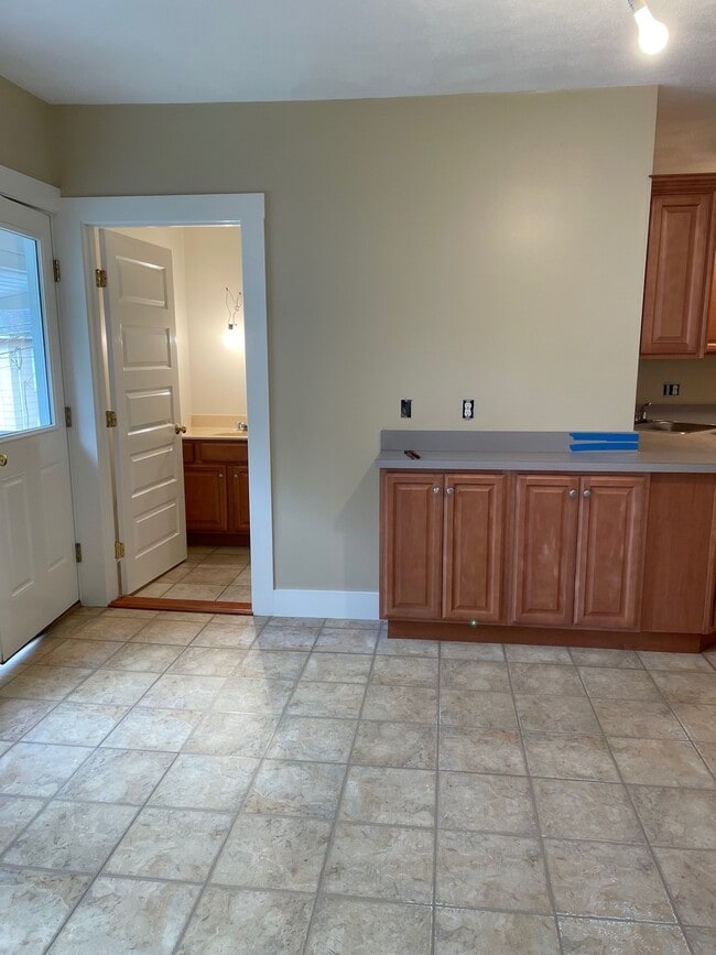 87 Pond St Unit 2