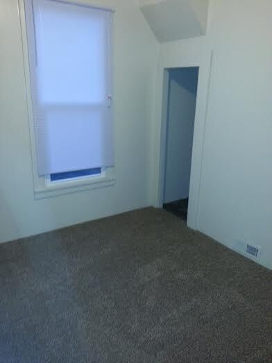 Photo - 105 W Grimes St