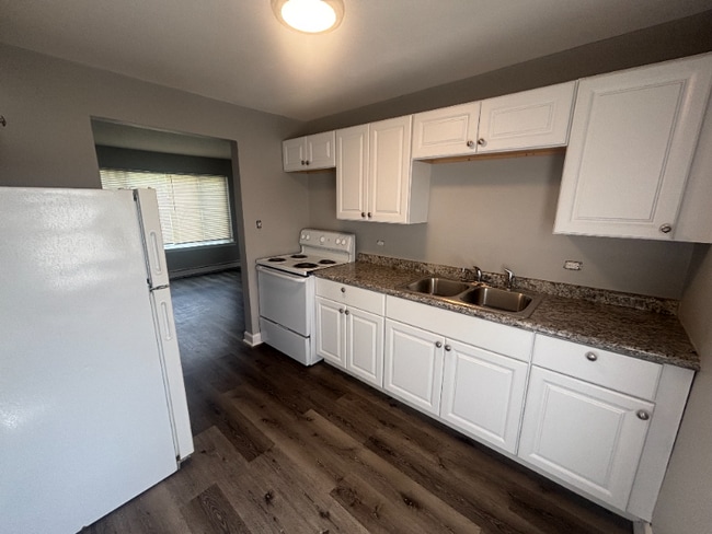 Building Photo - 2109-2123 W 119th St Rental
