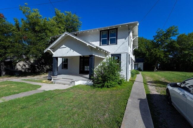 Photo - 1702 Ethel Ave