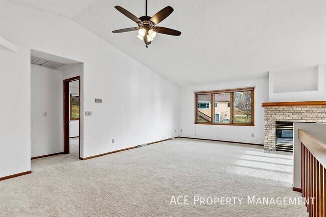 Photo - 5116 Stoney Creek Ct