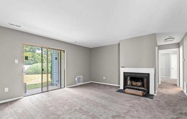 Photo - 617 Covington Ct
