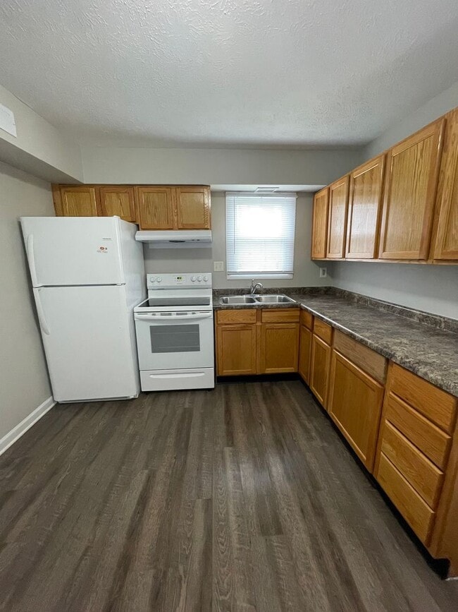 Photo - 30-32 Morehouse-NOREMAC Unidad 32 Morehouse Ct.