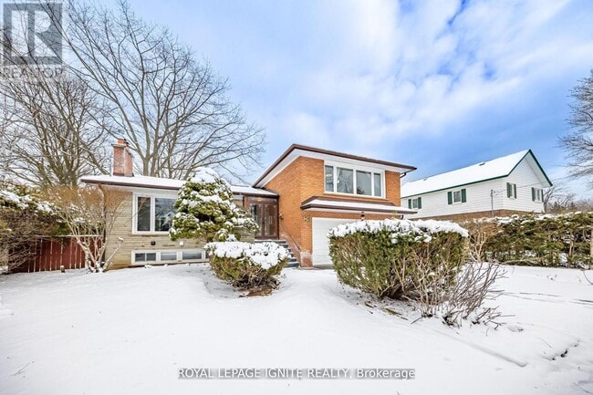Photo - 83 Deep Dene Dr