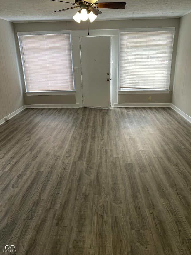 Photo - 5338 Winthrop Ave