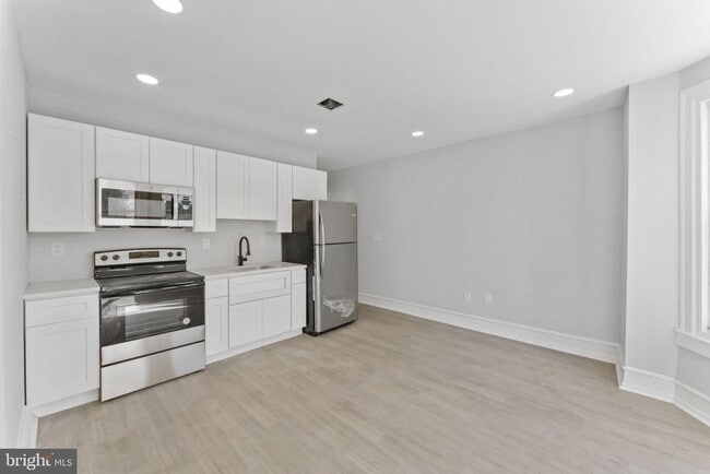 Photo - 7703 Ridge Ave