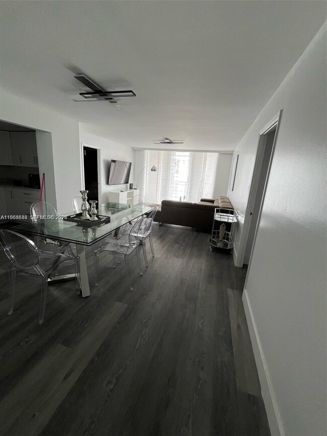 Photo - 18071 Biscayne Blvd Unidad 1702