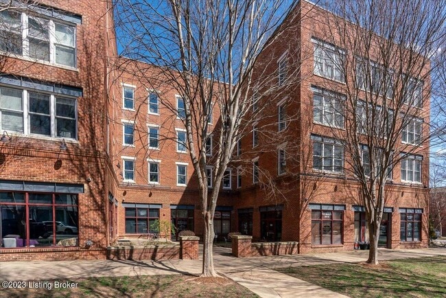 Building Photo - 10605 Meeting St Unit 403