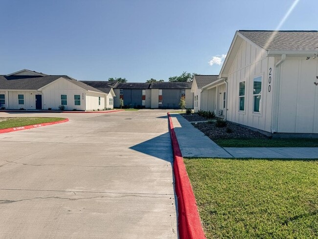Photo - 1901 E Sabine St